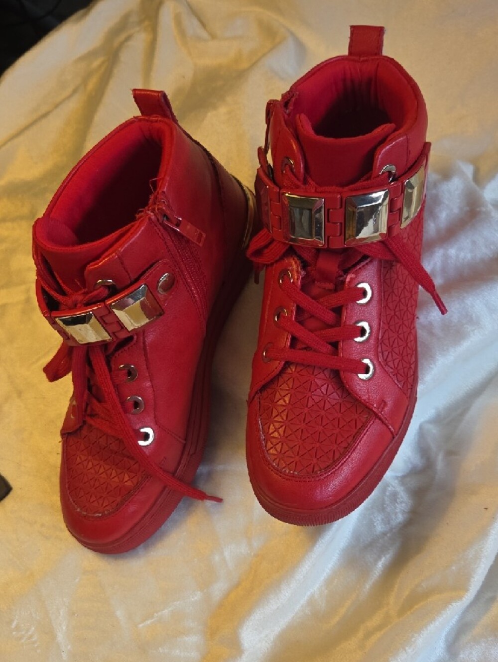 Aldo Red High-Top Women's Sneakers with Metallic Accents - Picture 3 of 6